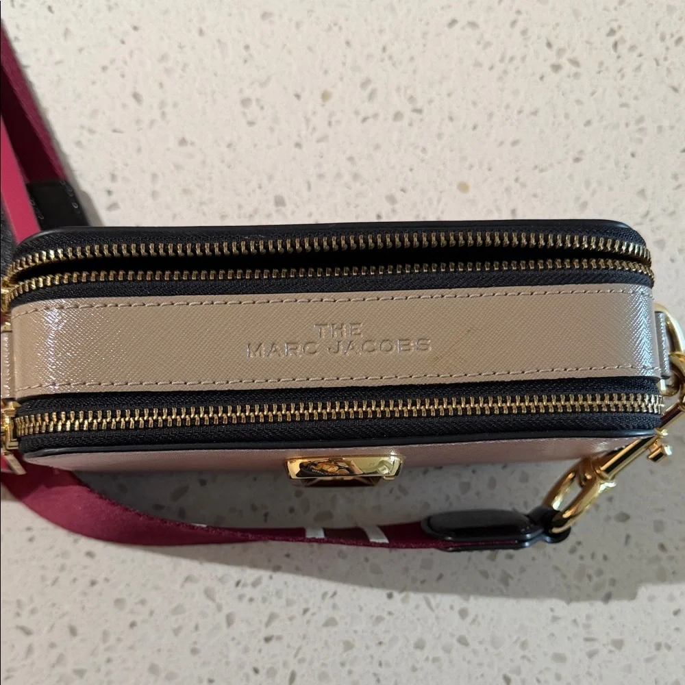 Marc Jacobs Snapshot Pink Colorblock Camera Crossbody Bag with Gold Accents - Picture 3 of 6